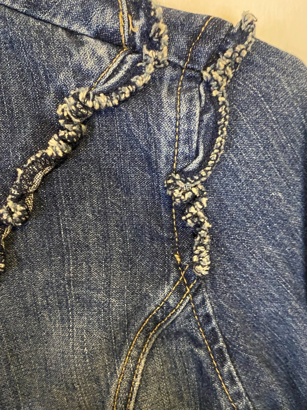 Vintage Rave fitted denim jacket with high neck and frayed ruffle detailing. Med - Picture 4 of 9